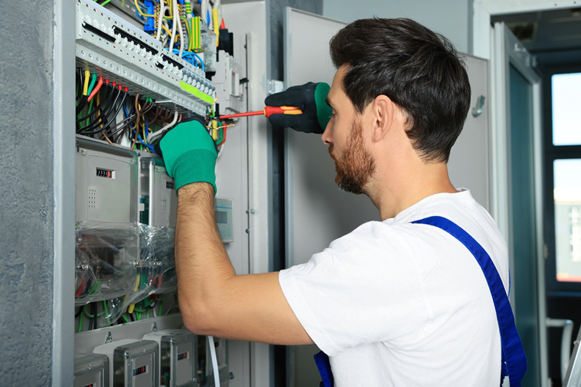 Nieder­spannungs­anlagen bei Elektro Heckel in Roth