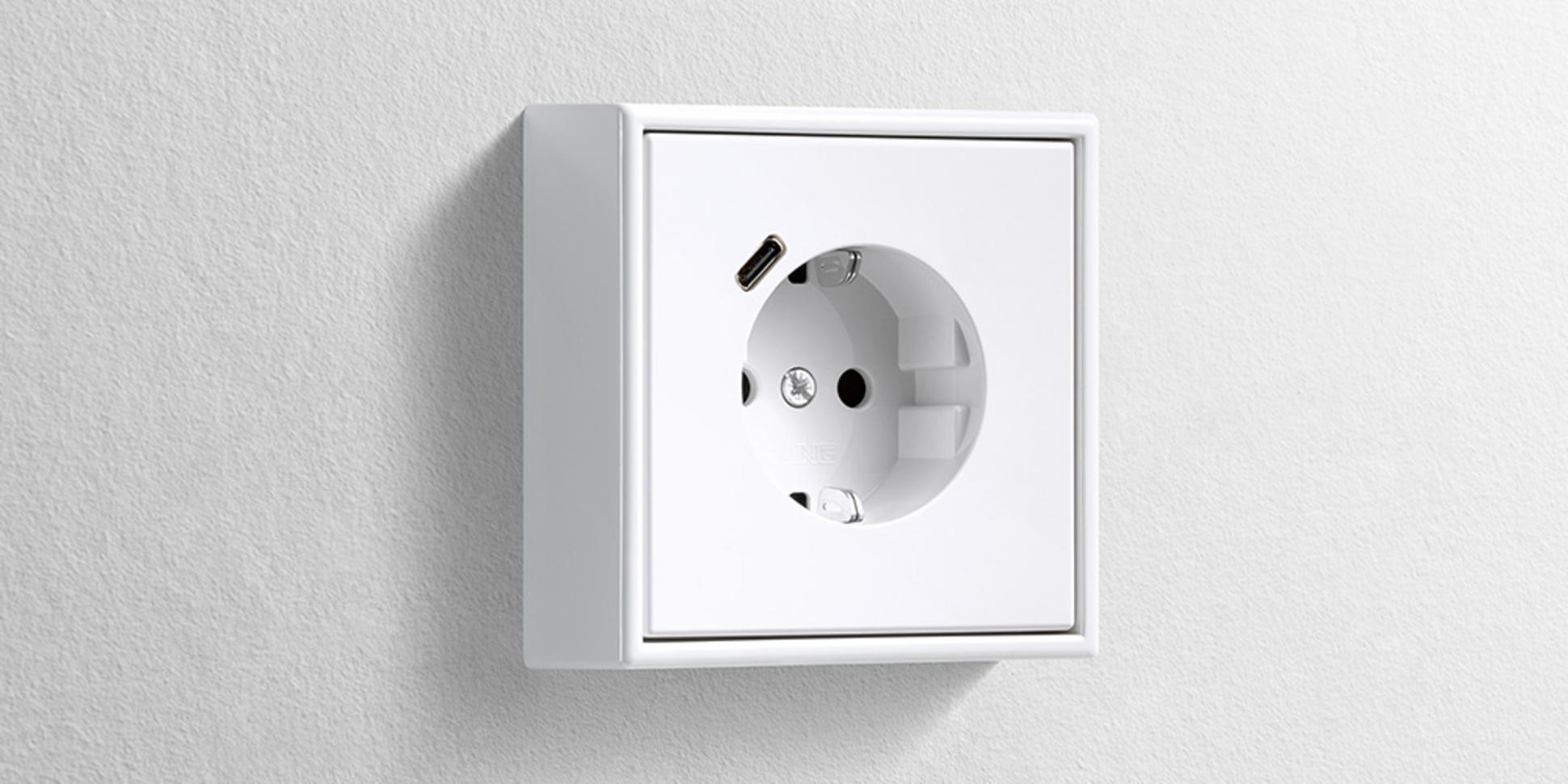 Erweiterter Anschlussraum für die Nachrüstung bei Elektro Heckel in Roth